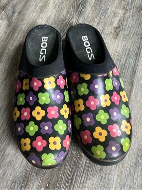 Bogs Chloe Posie Slip-On Clogs Women’s Size 9